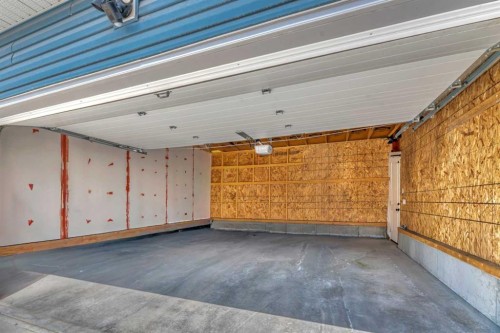 33 Lucas Rise Nw, Calgary, AB 