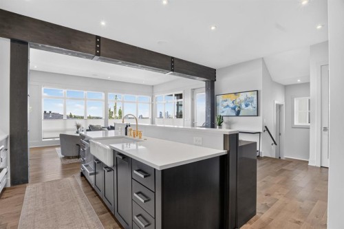 2010 29 Avenue Sw, Calgary, AB 