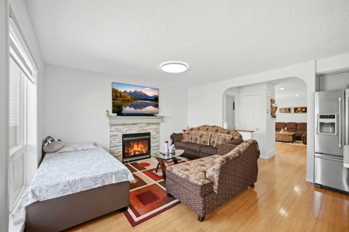 89 Saddlehorn Close Ne, Calgary, AB 