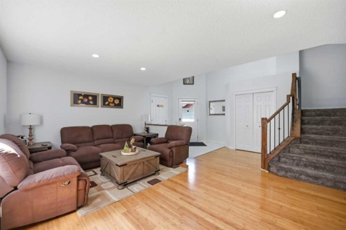 89 Saddlehorn Close Ne, Calgary, AB 