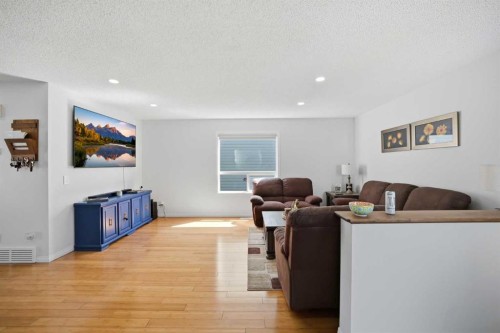 89 Saddlehorn Close Ne, Calgary, AB 