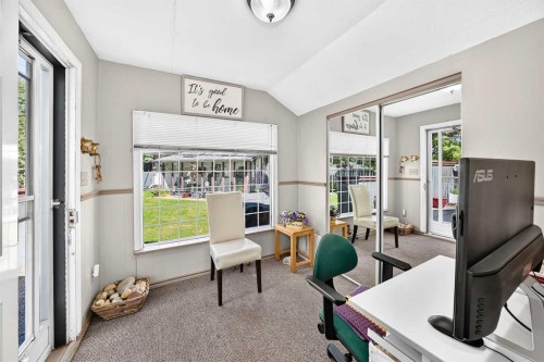 310 Huntham Place Ne, Calgary, AB 