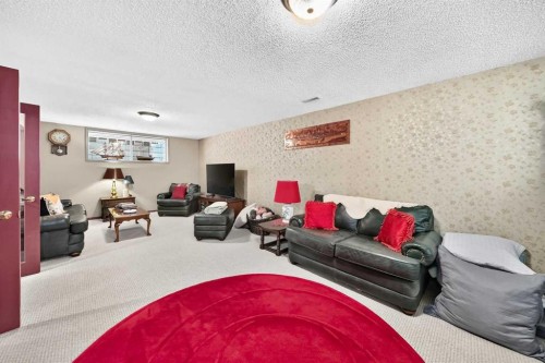 310 Huntham Place Ne, Calgary, AB 