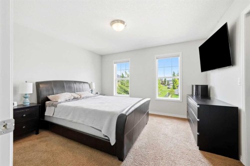 13 Drake Landing Way, Okotoks, AB 