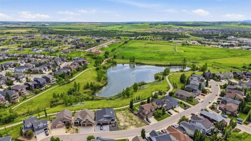 13 Drake Landing Way, Okotoks, AB 