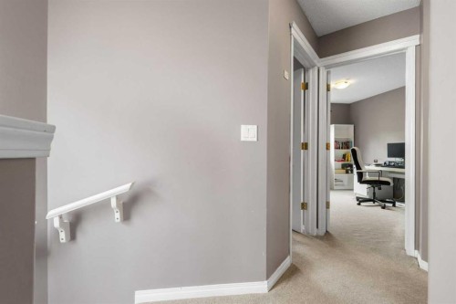 30 Hidden Ranch Road Nw, Calgary, AB 