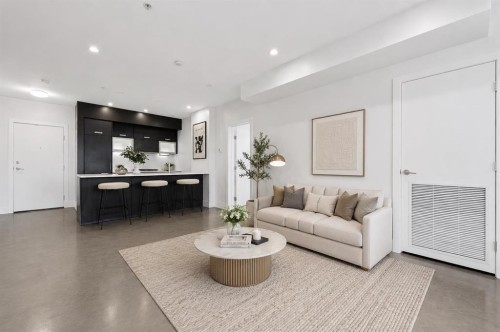 607-2505 17 Avenue Sw, Calgary, AB - Indoor Photo Showing Living Room