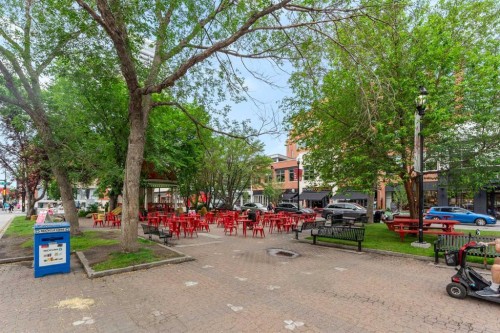 607-2505 17 Avenue Sw, Calgary, AB - Outdoor