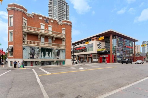 607-2505 17 Avenue Sw, Calgary, AB - Outdoor