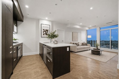 607-2505 17 Avenue Sw, Calgary, AB - Indoor