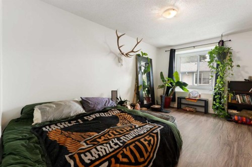 11-4810 40 Avenue Sw, Calgary, AB 
