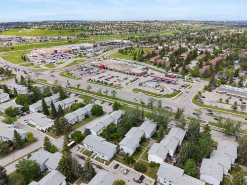 11-4810 40 Avenue Sw, Calgary, AB 