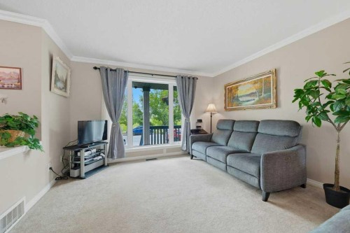 358 Prestwick Circle Se, Calgary, AB 