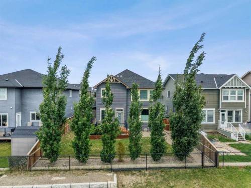 237 Kinniburgh Way, Chestermere, AB 