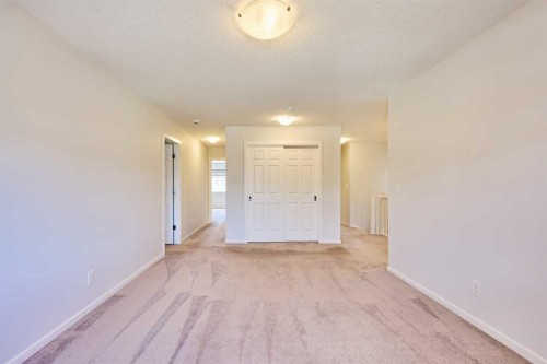 85 Yorkstone Heath Sw, Calgary, AB 