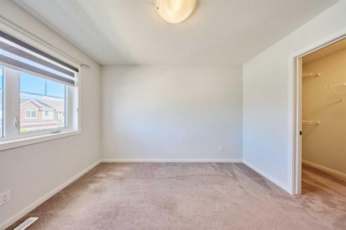 85 Yorkstone Heath Sw, Calgary, AB 