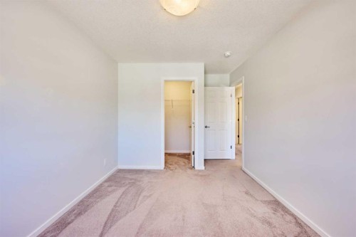 85 Yorkstone Heath Sw, Calgary, AB 