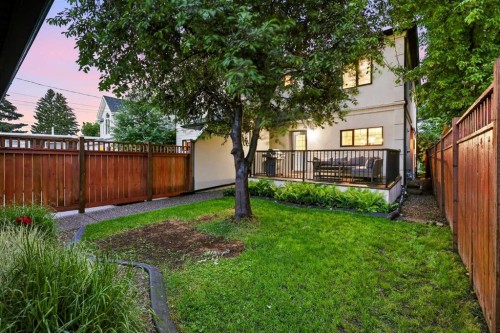 612 19 Avenue Nw, Calgary, AB 