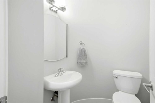 612 19 Avenue Nw, Calgary, AB 