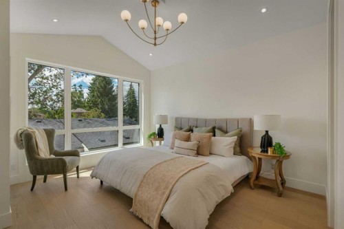 3917 23 Avenue Sw, Calgary, AB - Indoor Photo Showing Bedroom