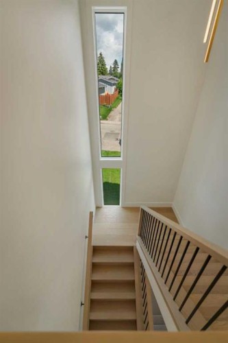 3917 23 Avenue Sw, Calgary, AB - Indoor Photo Showing Other Room