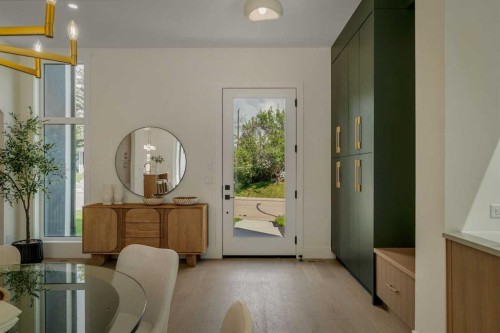 3917 23 Avenue Sw, Calgary, AB - Indoor Photo Showing Other Room
