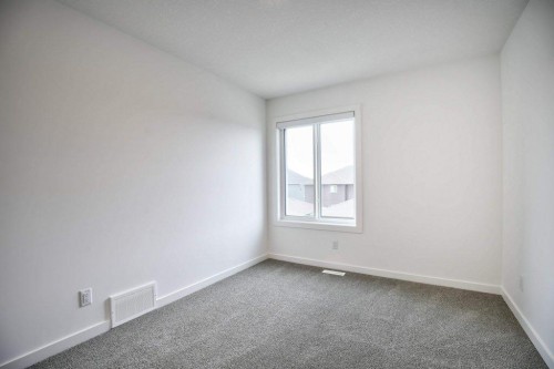 41 Legacy Point Terrace Se, Calgary, AB 