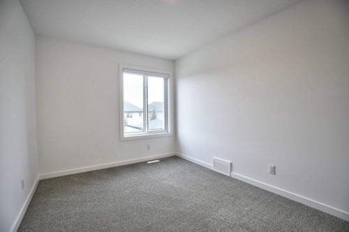 41 Legacy Point Terrace Se, Calgary, AB 