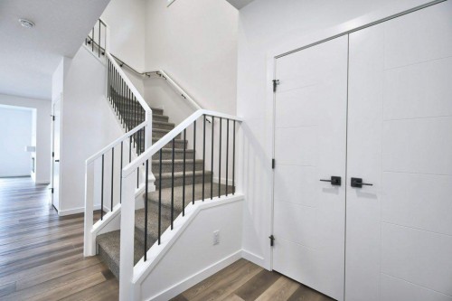 41 Legacy Point Terrace Se, Calgary, AB 