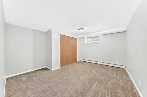 1712 28 Street Sw, Calgary, AB 