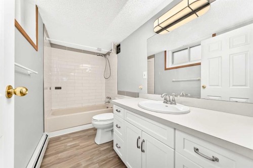 1712 28 Street Sw, Calgary, AB 