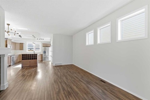 74 Legacy Common Se, Calgary, AB 