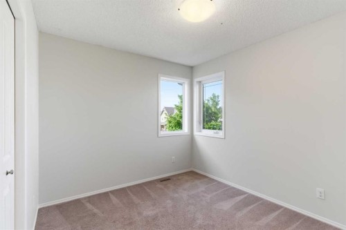 74 Legacy Common Se, Calgary, AB 