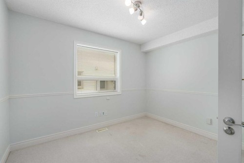 112 Hawkford Crescent Nw, Calgary, AB - Indoor Photo Showing Other Room