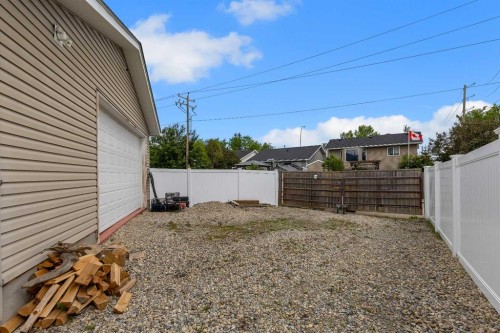56 Coverdale Place Ne, Calgary, AB 