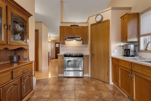 56 Coverdale Place Ne, Calgary, AB 