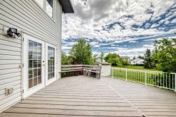27 Covette Green NE Calgary, AB T3K 4P1
