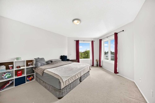 27 Covette Green Ne, Calgary, AB 