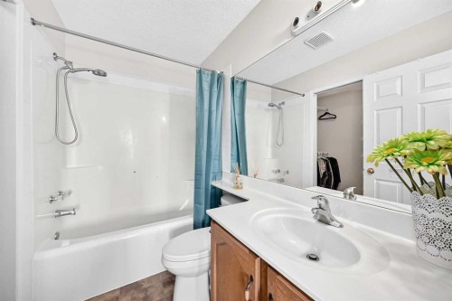 27 Covette Green Ne, Calgary, AB 