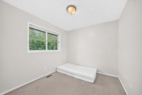 27 Covette Green Ne, Calgary, AB 