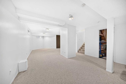 27 Covette Green Ne, Calgary, AB 