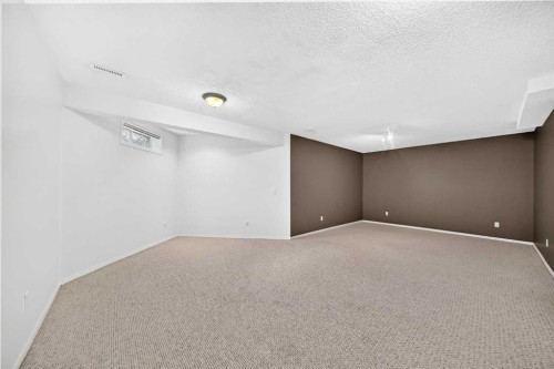27 Covette Green Ne, Calgary, AB 
