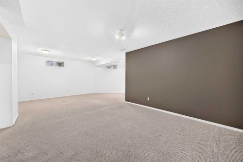 27 Covette Green Ne, Calgary, AB 