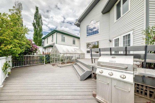 27 Covette Green Ne, Calgary, AB 