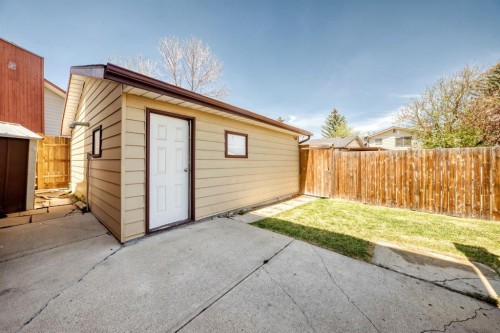 28 Rundlelawn Place Ne, Calgary, AB 