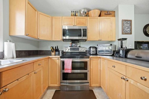 319 Everstone Drive Sw, Calgary, AB 