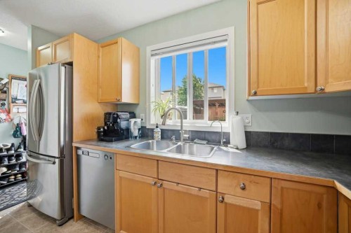319 Everstone Drive Sw, Calgary, AB 