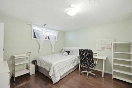 319 Everstone Drive Sw, Calgary, AB 
