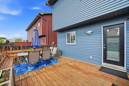 319 Everstone Drive Sw, Calgary, AB 