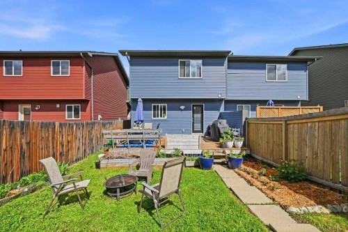 319 Everstone Drive Sw, Calgary, AB 